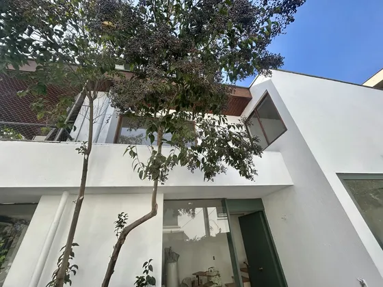 Casa Recién Remodelada, Pasos Colegio San Ignacio