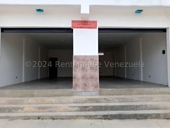 % Raiza Suarez Vende Local Comercial En Duaca 2 5 1 2 8 3 Excelente Zona Ideal Para Emprender Tu Negocio Es Amplio Y Tiene Opcion De Ampliacion Con Todos Los Servicios Basicos                         