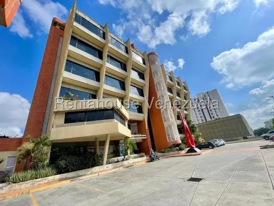 Valeria Chong Oficina Equipada Venta Barquisimeto Lara El Parque Zona Este Comercial Planta Electrica Economico Código Inmobiliaria Rent-a-house 26-7748