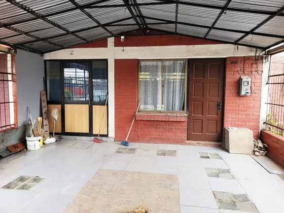 Casa Regularizada En Av. Gabriela Poniente