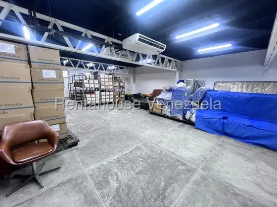 Nc Local En Venta En Boleita Norte De Tres Plantas Con Excelente Ubicación 26-22030