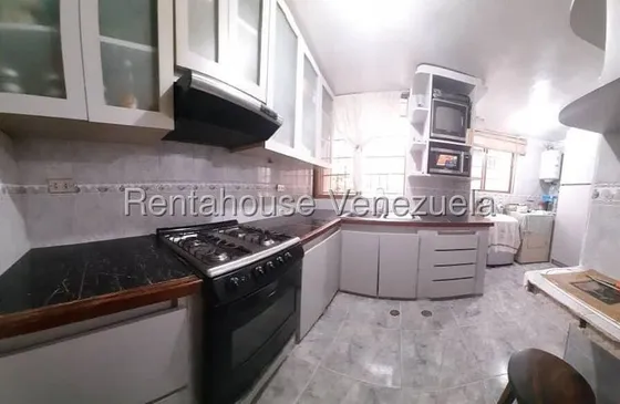 El Paraíso, Urb. El Pinar  #25-24461  Apartamento En Venta Piso 2   Cliente Directo 