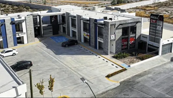Local En Renta En Plaza Comercial, Ampliacion Senderos Torreon, Coah.