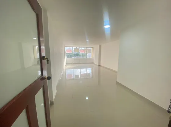 Oficina En Arriendo En El Prado. Cod A792530