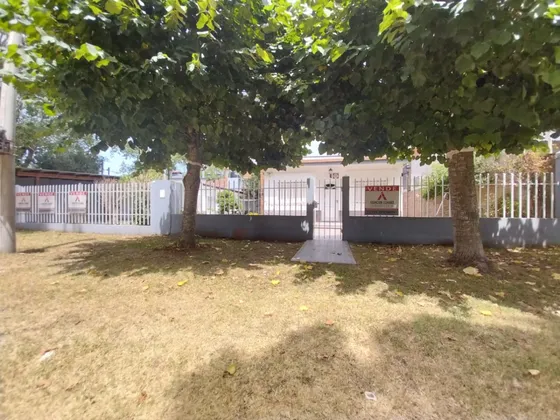 Casa Con Lote En Santa Teresita Barrio Residencial 