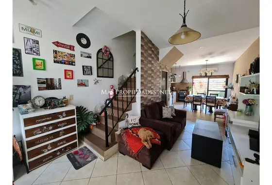 Casa En Venta En Quilmes 3 Ambientes