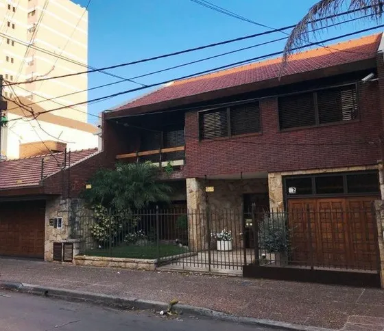 Casa En Venta En Ramos Mejia Centro