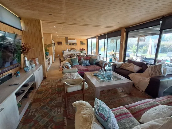 Casa En Arriendo De 5 Dorm. En Colina