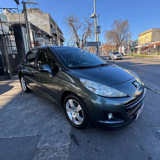 Peugeot 207 1.4 Active 75cv