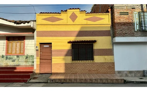Casa Mejora De Una Planta En Venta Barrio La Colombina Palmira Valle