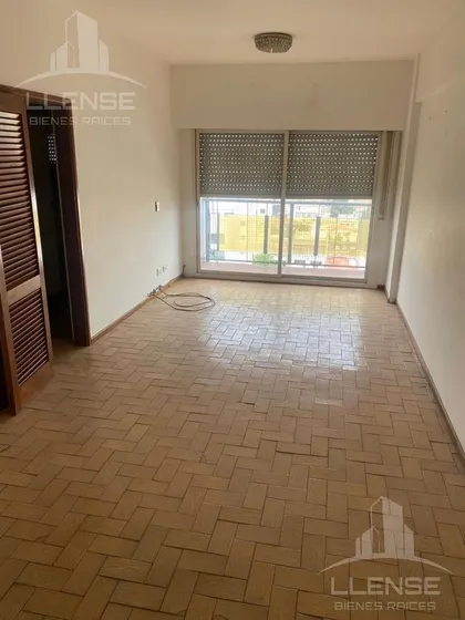 Departamento 3 Ambientes En Alquiler - Quilmes Centro