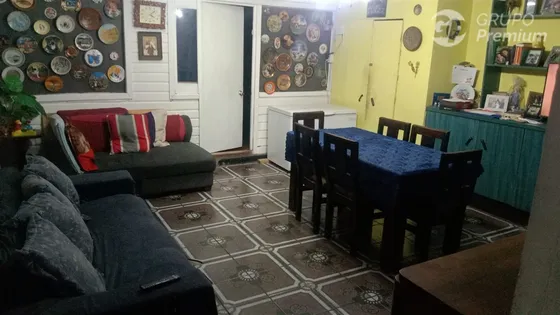 Casa En Venta De 10 Dorm. En La Cisterna