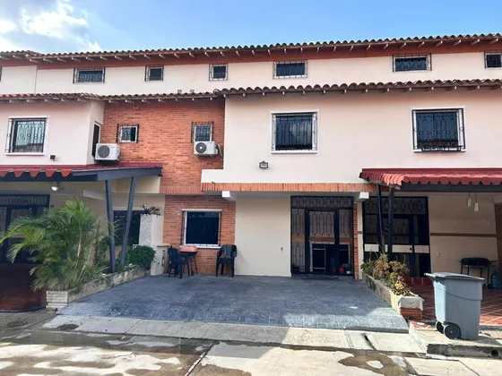 Sandra Vende Townhouse, San Diego, Resd Aves Del Paraiso H.i