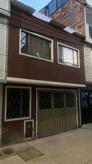 ¡hermosa Casa En Venta En El Barrio Muzú, Bogotá