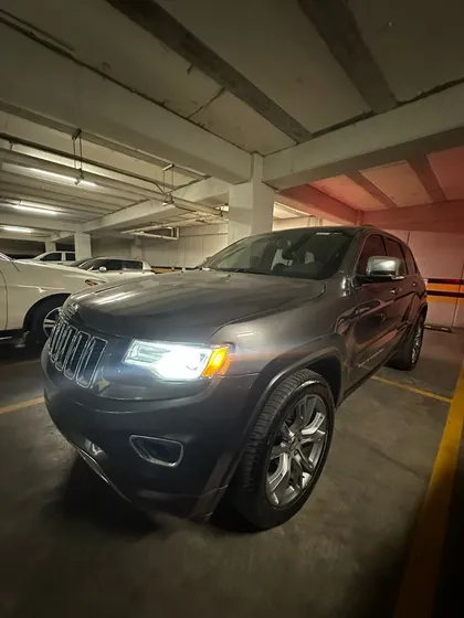 Jeep Grand Cherokee 5.7 Limited Lujo 4x4 At