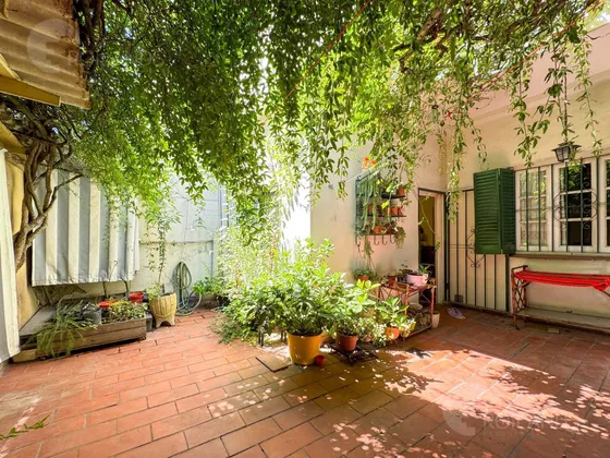 Venta Ph 4 Ambientes En Planta Baja Y Primer Piso En Villa Sarmiento