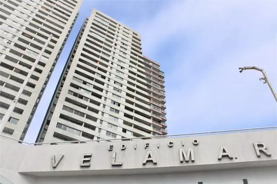 Edificio Velamar / Manuel Jesús Silva