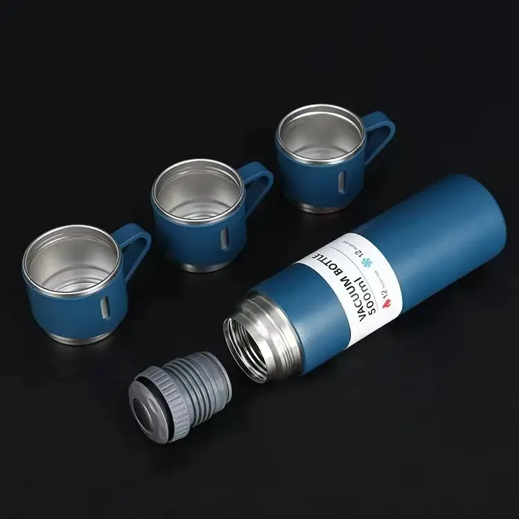 Set Termo Térmico con Tazas para Café en Uso - Conservación 12 Horas