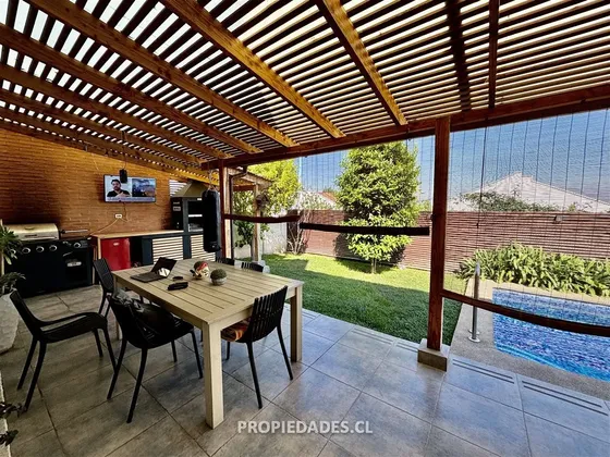 Casa En Venta En Peñalolén