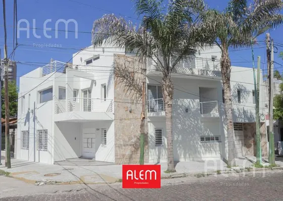 Casa En Venta En Lomas De Zamora