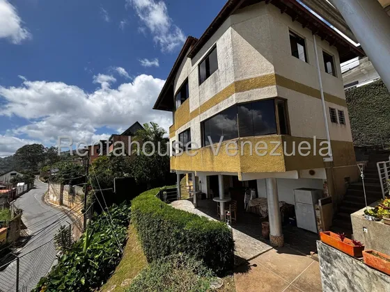 Casa En Venta, Lomas Del Halcón #25-10693