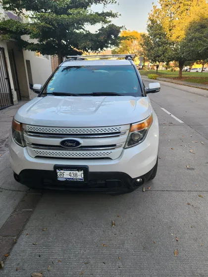 Ford Explorer 4.0 Limited V6 Sync 4x4 Mt