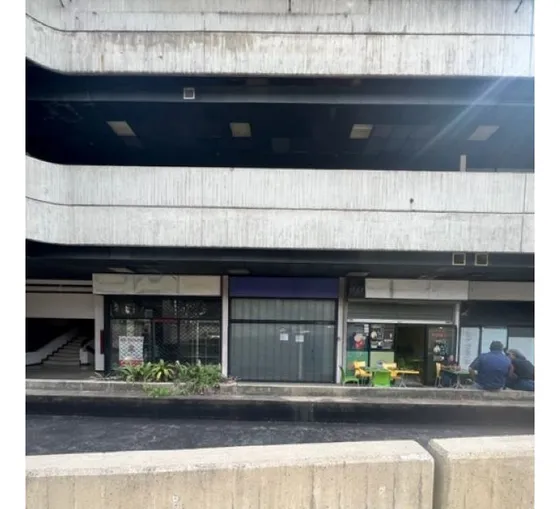 En Venta Local Comercial 49m2  Macaracuay.