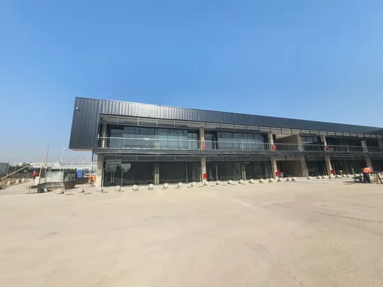 Arriendo Local 60m2 En Stripcenter En Mersan - Lo Espejo