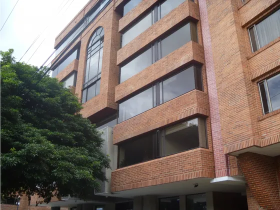 Vendo Oficina 44 M2 En La Carolina - Unicentro Con Baño Privado