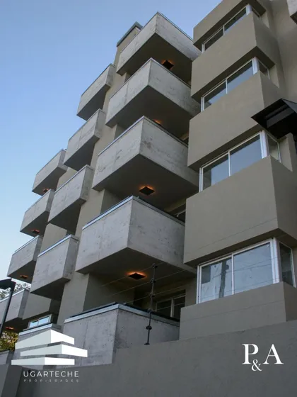 Departamento Con Jardín, Monte Grande - Venta 