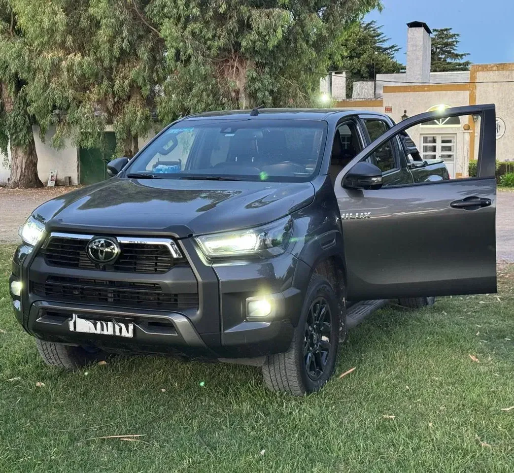 Toyota Hilux Pick-Up 2.8 Cd Srx 177cv 4x4 At