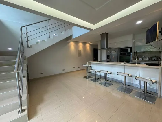 En Venta Penthouse El Parral 120m2 Res. Alameda Completamente Remodelado Cod 286341