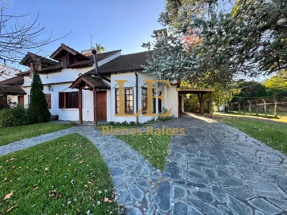 Venta Casa Aranjuez Country Club Apto Credito