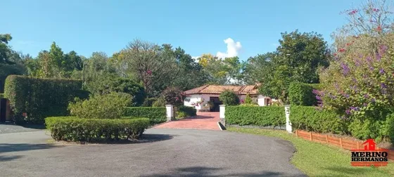 Casa En Venta En Llanogrande. Cod V5837