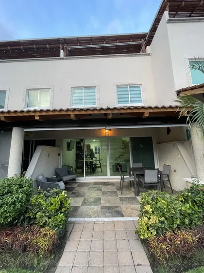 Casa En Condominio En Venta En Xochitepec, Morelos.