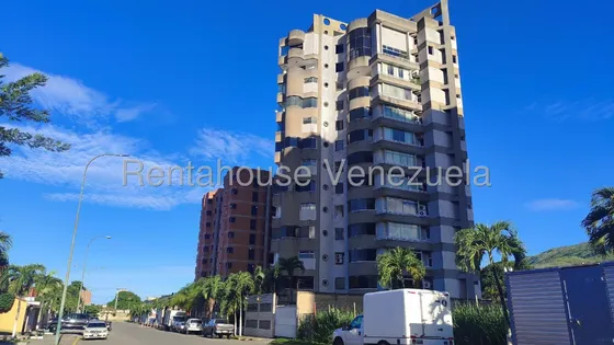 25-8174 Gbf Venta De Apartamento Duplex En La Victoria 