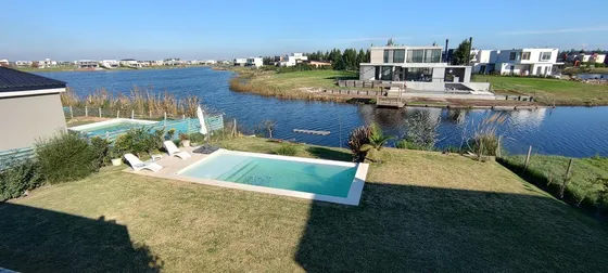 Venta Casa A La Laguna En El Naudir Escobar Ec