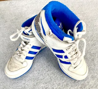Botas adidas usadas de basquet hotsell