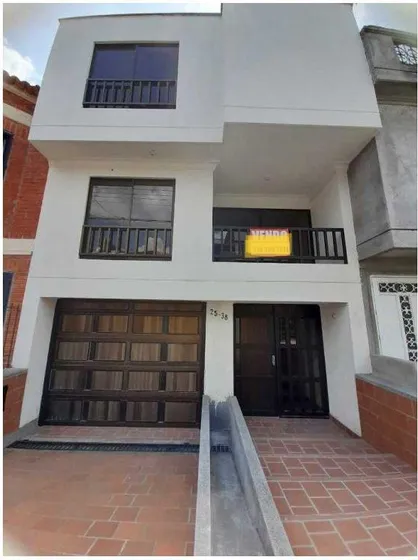 Hermosa Casa En Venta Barrio Las Americas