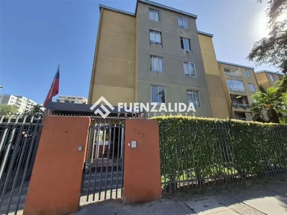 Departamento En Venta De 2 Dorm. En San Miguel