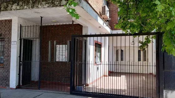 Venta Casa Dos Plantas Los Polvorines (centro)
