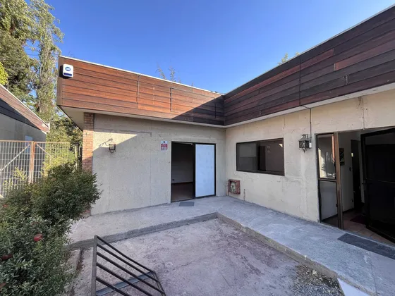 Local Comercial En Arriendo  (86270)
