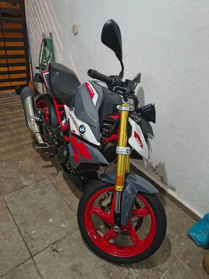 Bmw 2021 310r. Abs