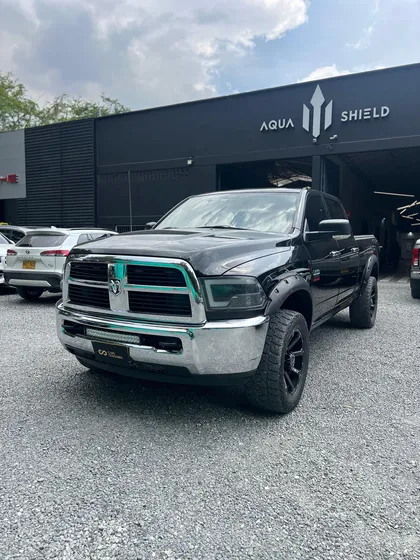 Dodge Ram 2500 4x4