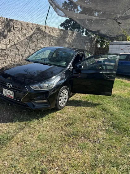 Hyundai Accent 1.6 Hb Gl Mid Mt