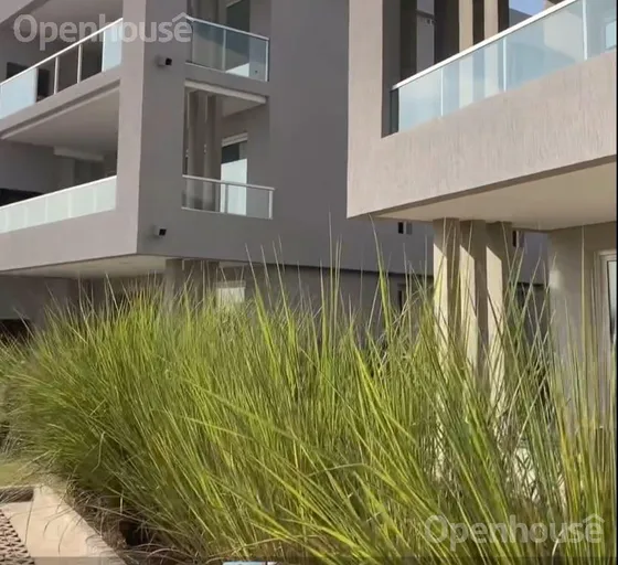 Venta Departamento Amoblado A Estrenar En  Barrio La Calesa, Pilara.