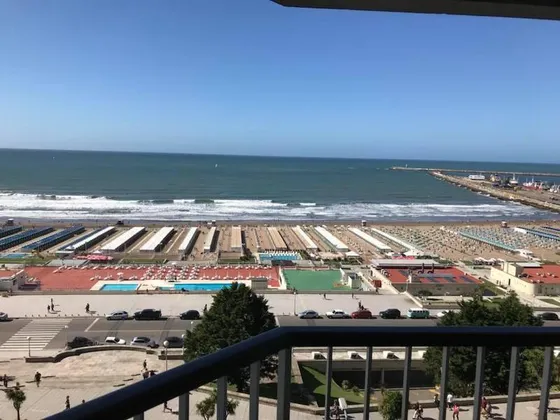 Maral 45 Venta Frente Al Mar Playa Grande 2 Ambientes U$s 230.000