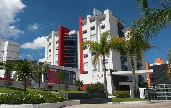 Hermosos Departamentos En Cimasur, 3 Recámaras, Alberca, 3 Baños, Cto Serv, Lujo