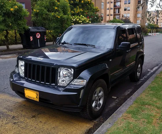 Jeep Cherokee 3.7 Sport