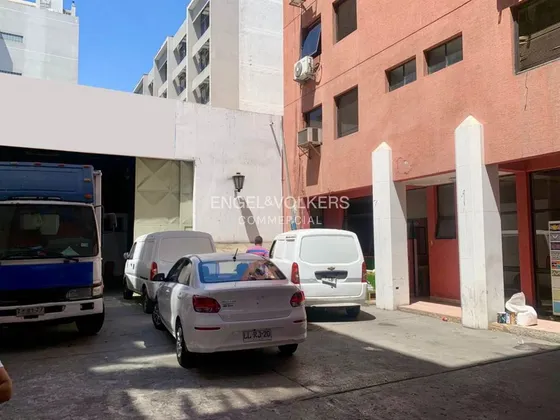 Local Comercial Con Bodega En Arriendo Antofagasta 735 M2
